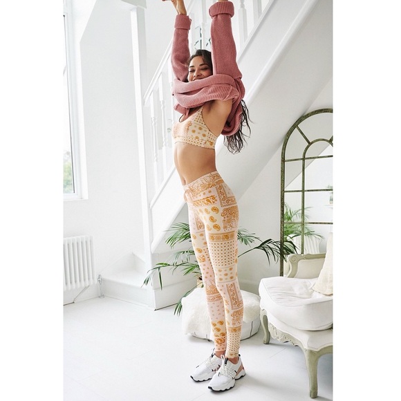 Anthropologie Pants - NWT The Upside by Anthropologie Carmen Bandana High Rise Leggings